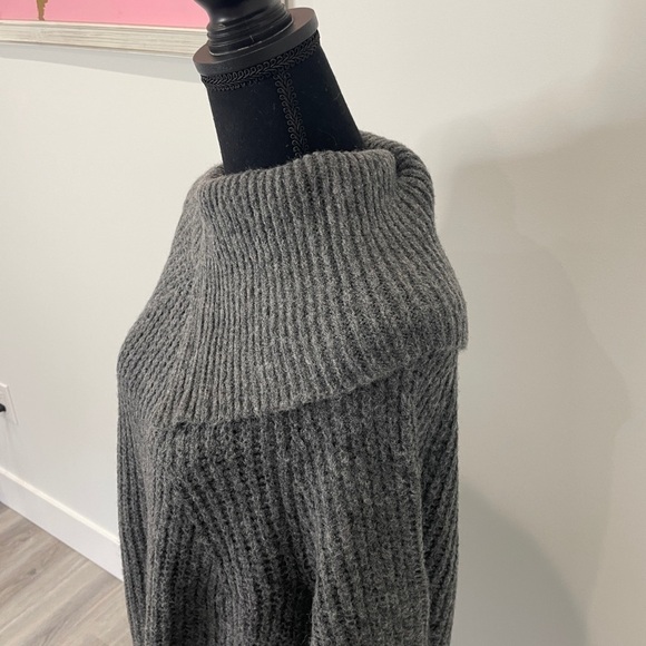 Treasure & Bond Gray Folded Neck Long Sleeve Sweater Dress - Picture 4 of 10